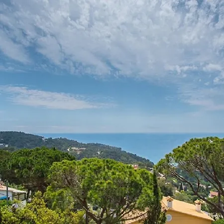 Victoria Lloret de Mar